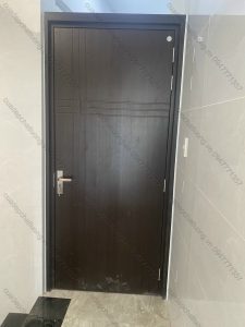 cửa nhựa composite giả gỗ giá rẻ